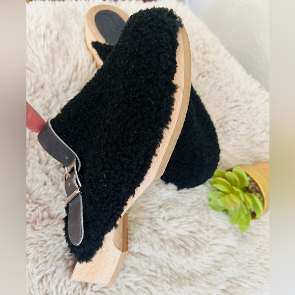 Intervalle Black Shearling Clogs – Size 8 - Picture 4 of 10